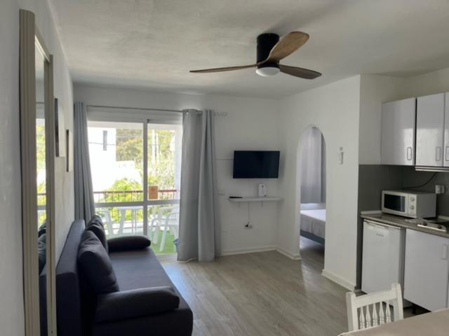 Apartamentos Cana Sofia Cala Llonga  Rum bild